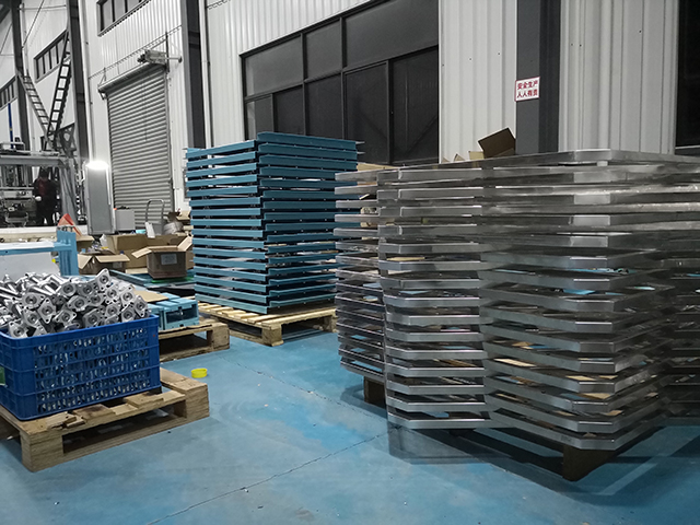 �Զ����������������